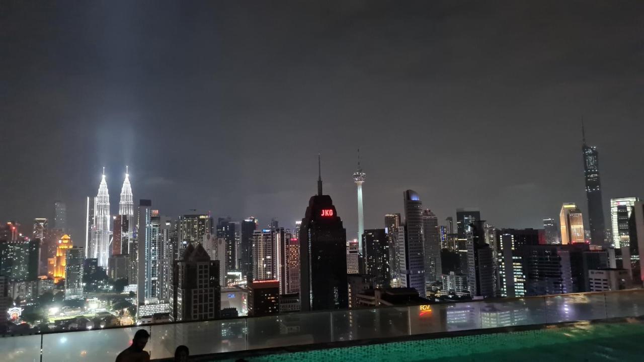 Hostel At Regalia Sky Pool Kuala Lumpur Exterior foto